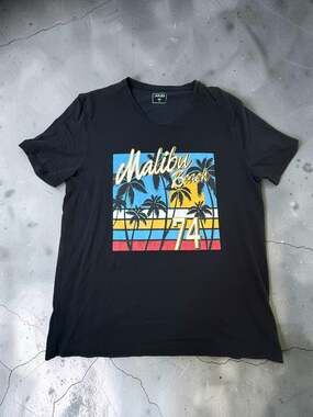 Jules Men's Slim Fit Malibu Beach 74 Graphic Short Sleeve T-Shirt